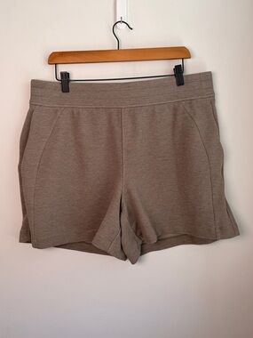 Lululemon Scuba High-Rise Short 5" *Waffle